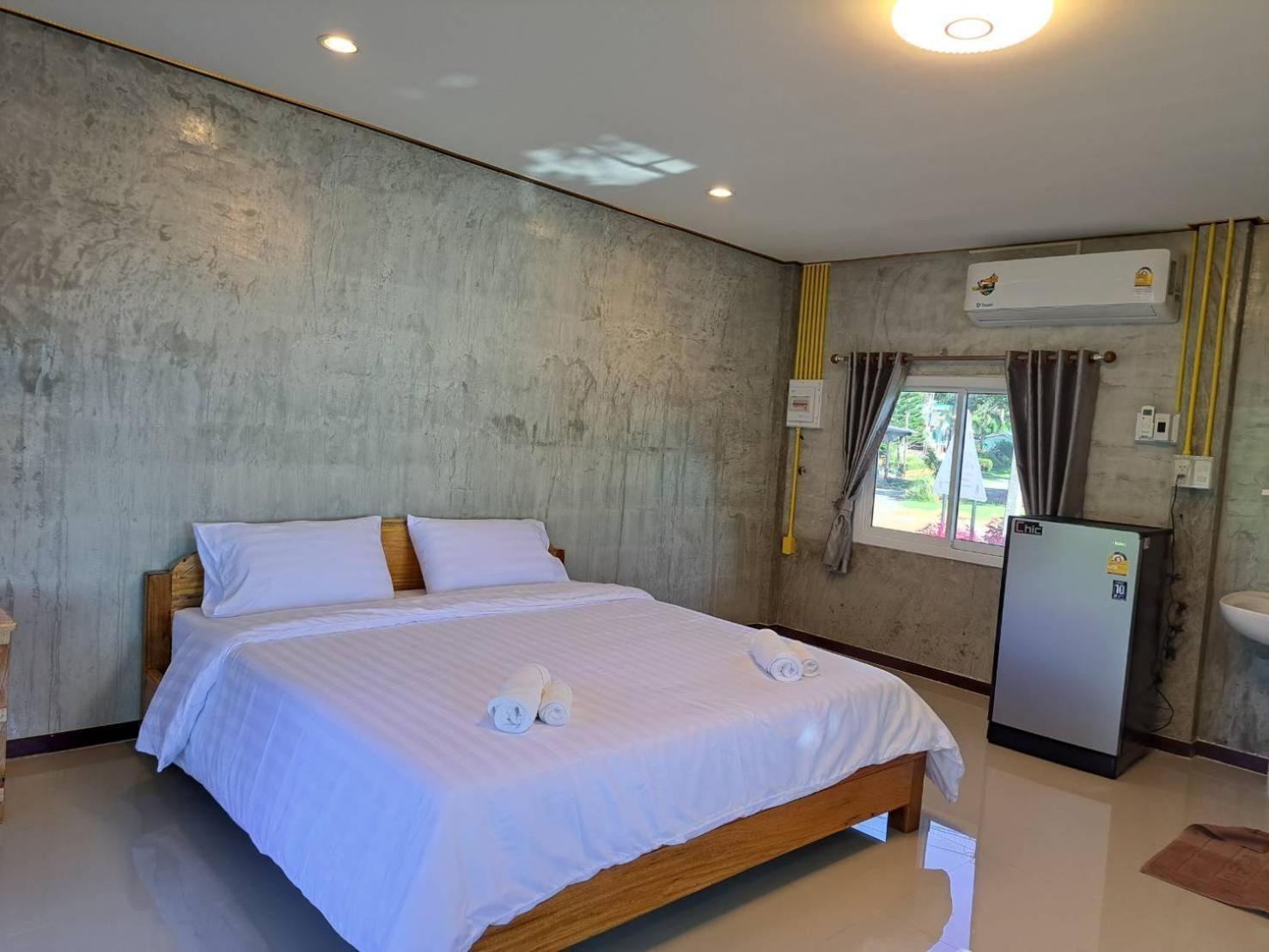 Lomtalay Resort Trat Laem Ngop 외부 사진