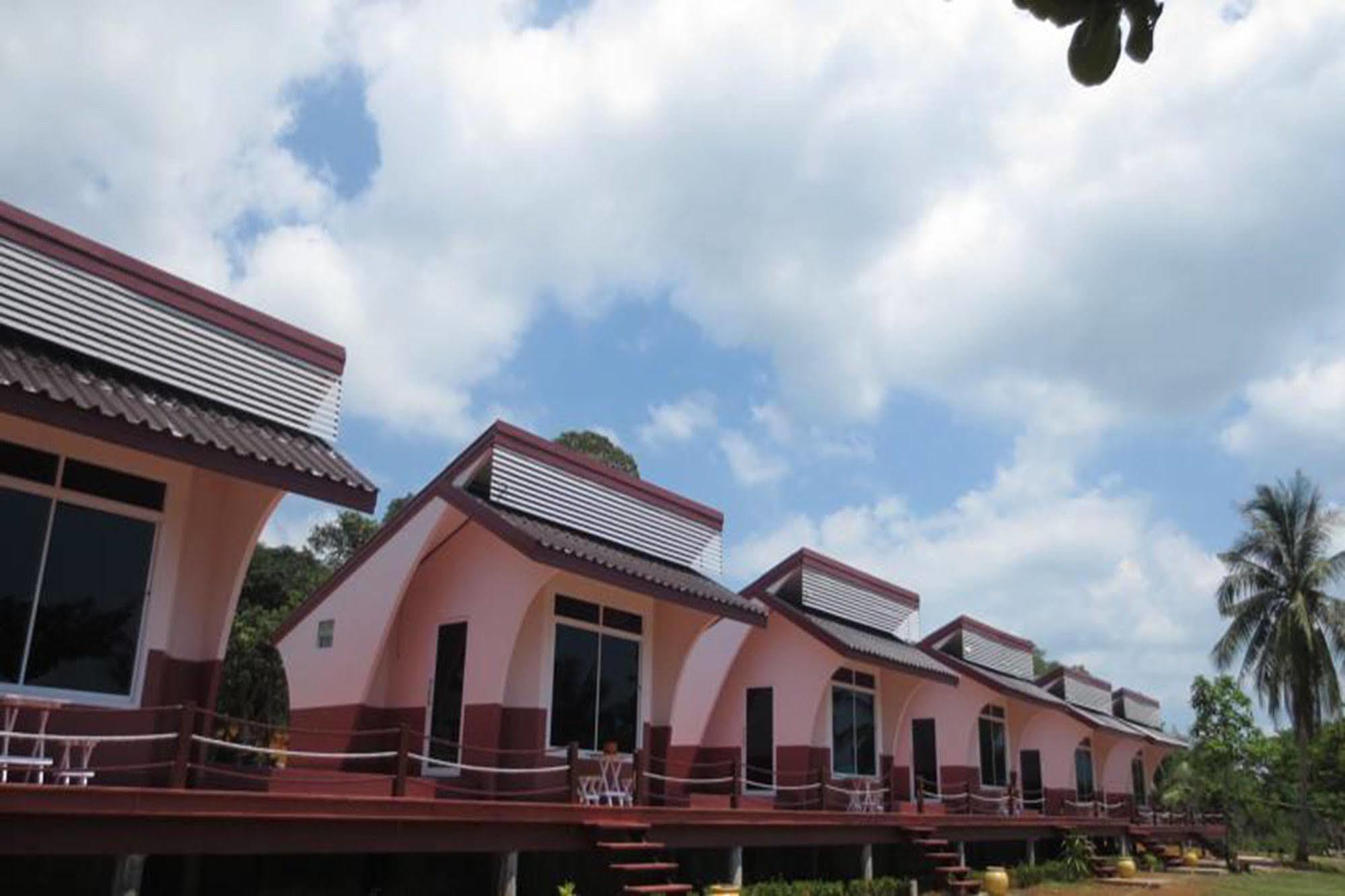 Lomtalay Resort Trat Laem Ngop 외부 사진