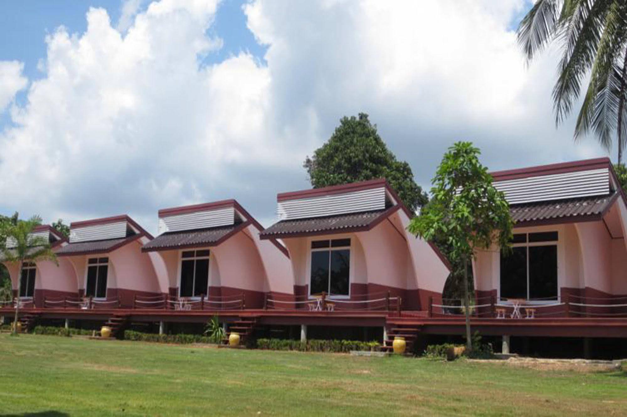 Lomtalay Resort Trat Laem Ngop 외부 사진