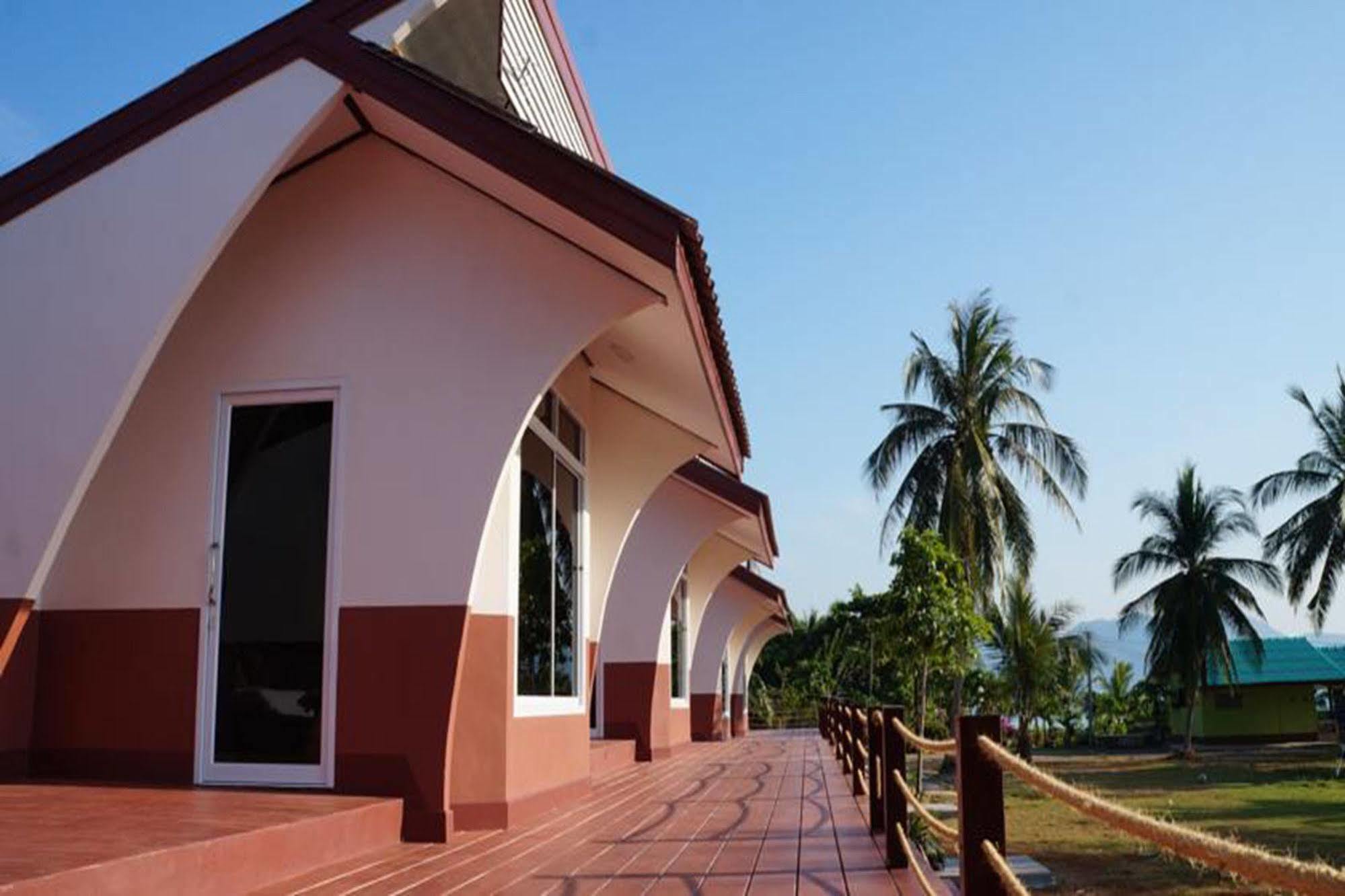 Lomtalay Resort Trat Laem Ngop 외부 사진