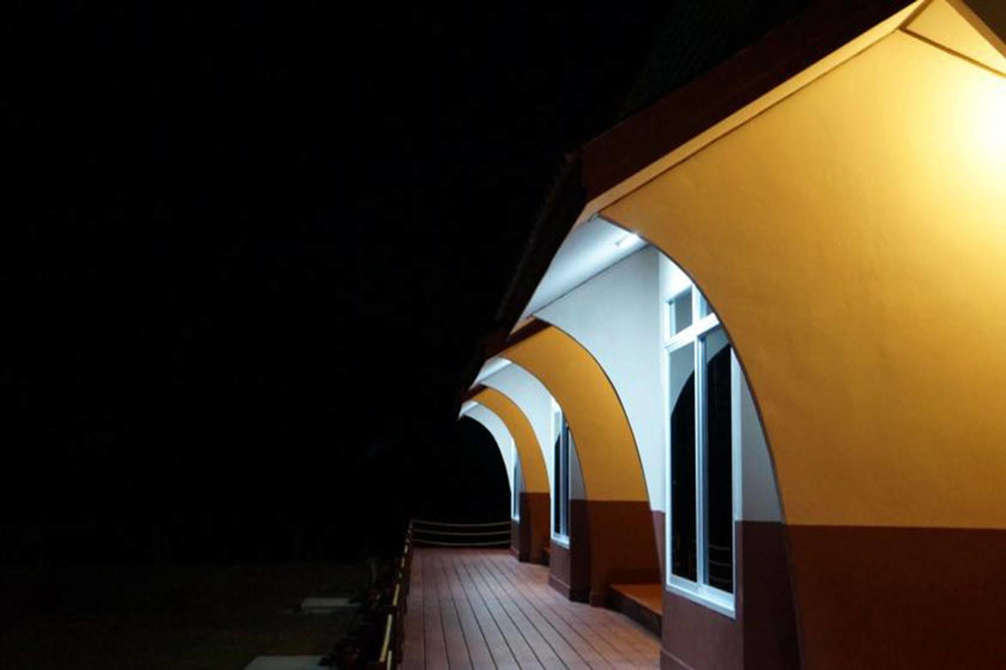 Lomtalay Resort Trat Laem Ngop 외부 사진