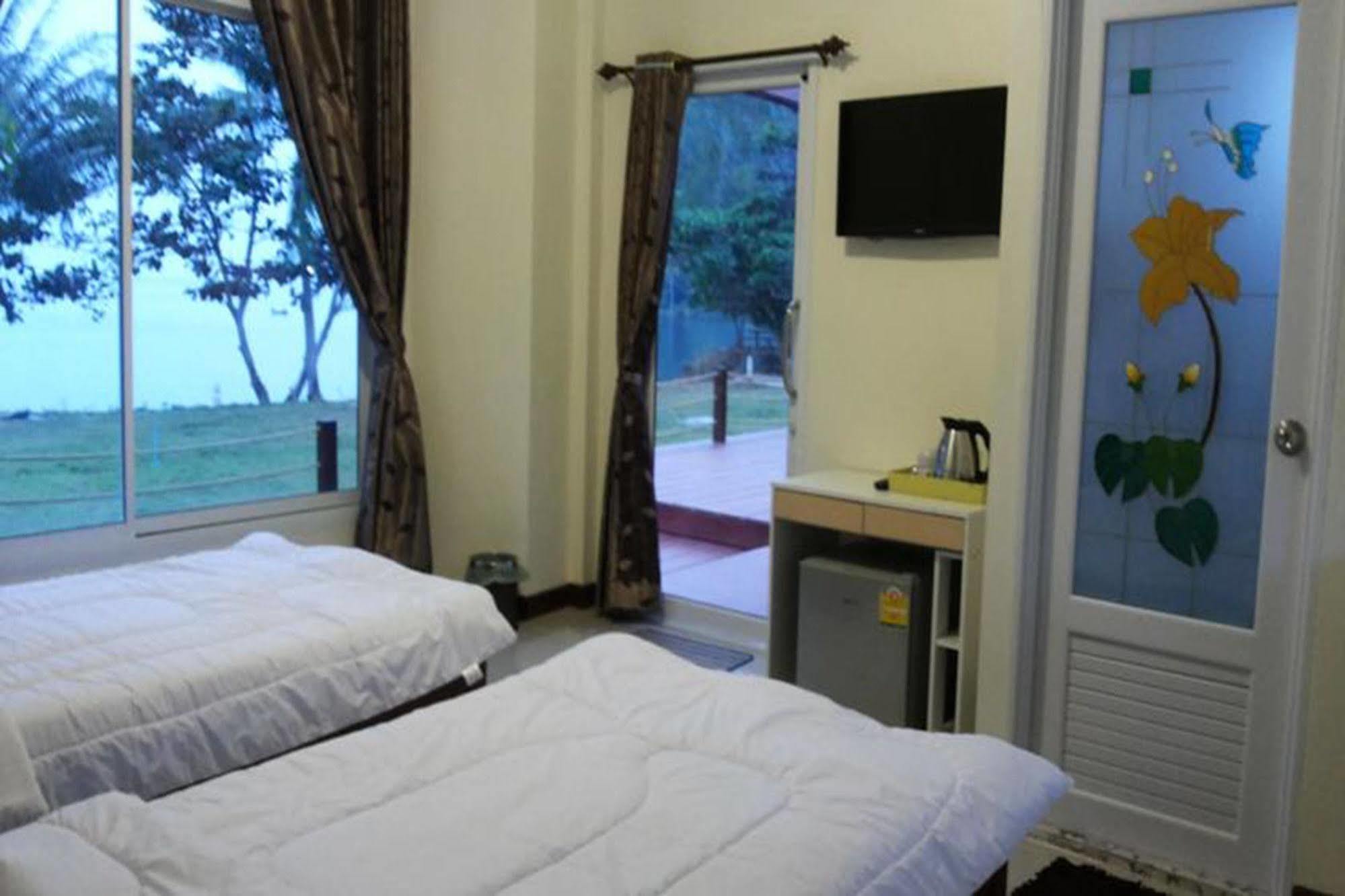 Lomtalay Resort Trat Laem Ngop 외부 사진
