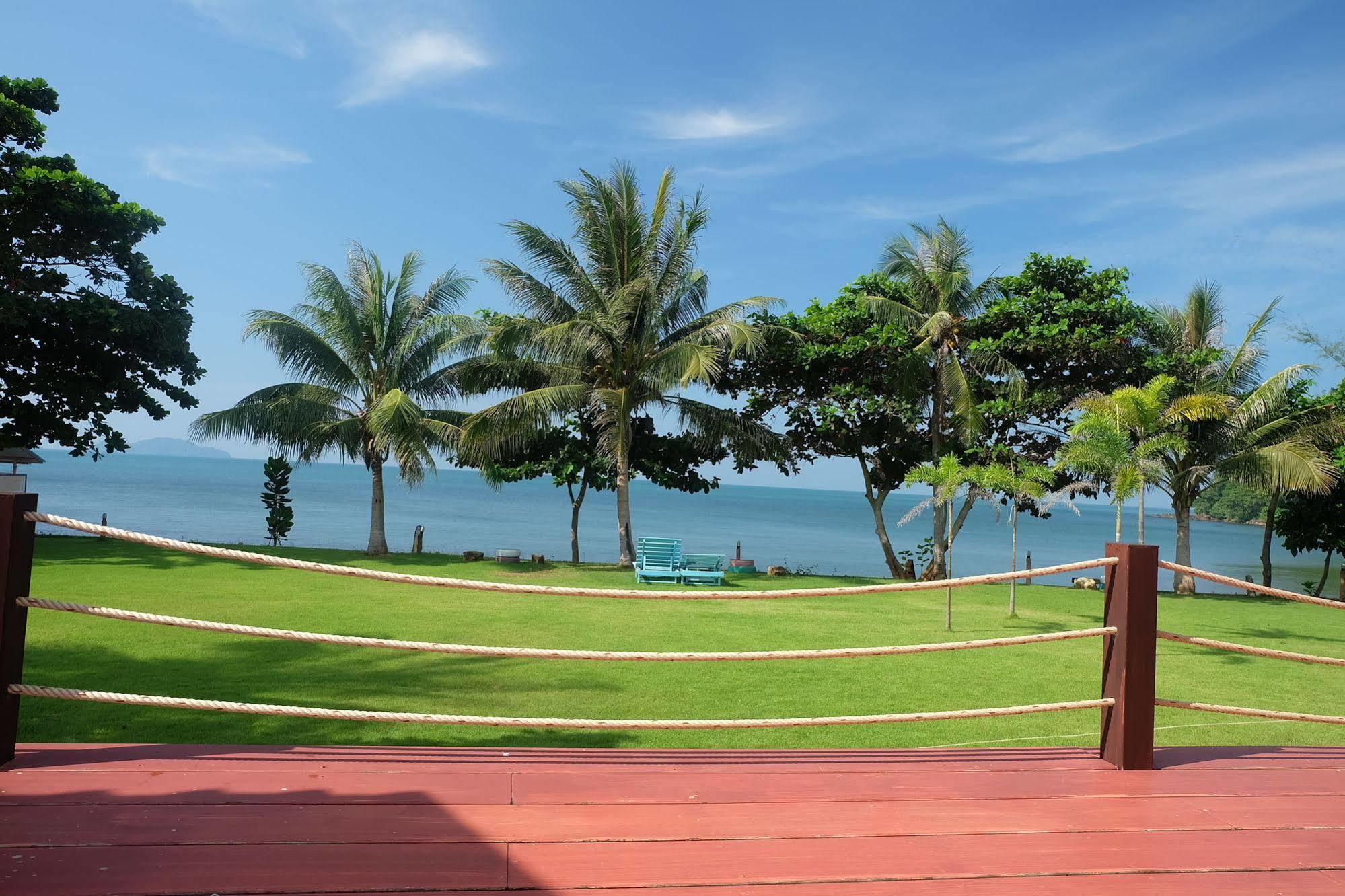Lomtalay Resort Trat Laem Ngop 외부 사진