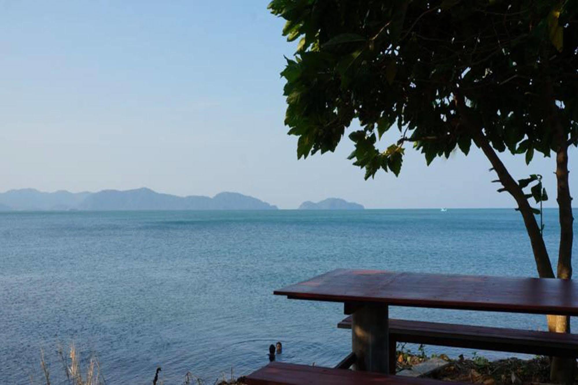 Lomtalay Resort Trat Laem Ngop 외부 사진